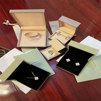 Customized Luxury Diamond Jewelry HK Setting Jewelry Manufacturer'S Factory