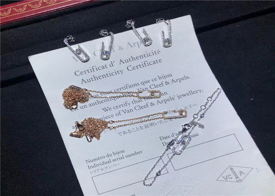 Luxury 18K Gold  Diamond Bracelet For Enterprise Banquet / Dinner Party